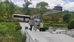 <b>不畏酷暑，旅行指导促提升</b>