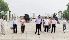 <b>驻足当“夏”  共话生长</b>